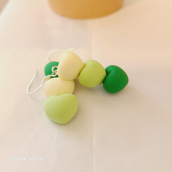 Handmade Green Heart Dangle Earrings Fun Whimsical Jewelry for Women NEW - Picture 4 of 4